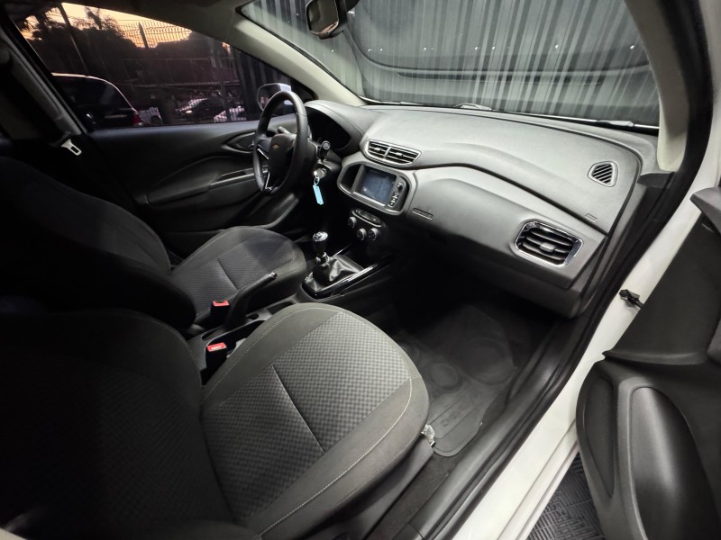 PRISMA 1.4 MPFI LT 8V FLEX 4P MANUAL - 2017 - CAXIAS DO SUL