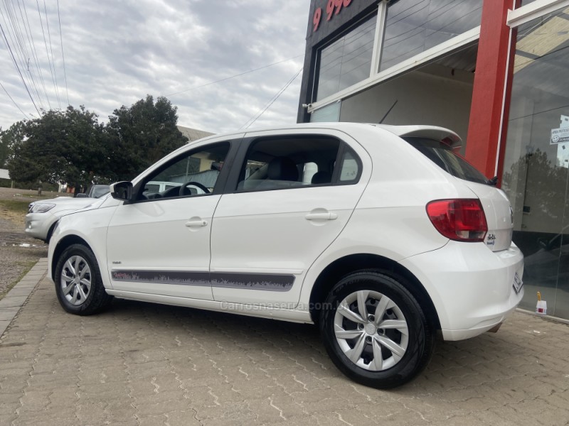 GOL 1.6 MI 8V FLEX 4P MANUAL - 2013 - NOVA PRATA