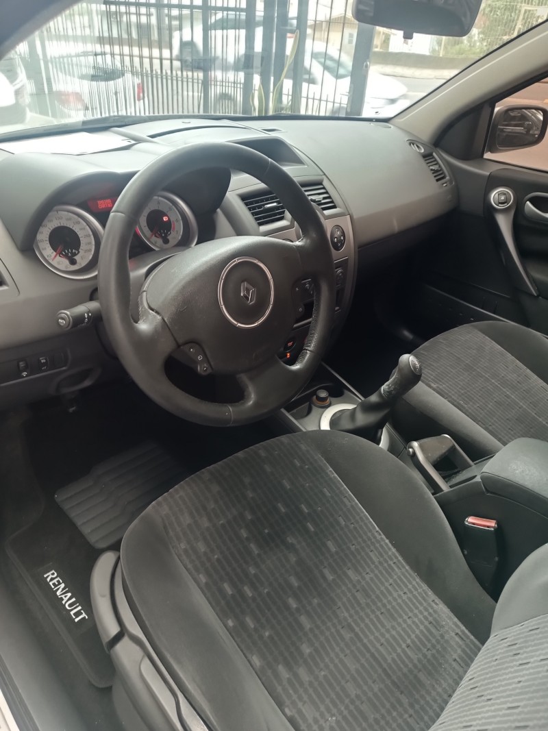 MÉGANE 1.6 DYNAMIQUE 16V FLEX 4P MANUAL - 2011 - CAXIAS DO SUL
