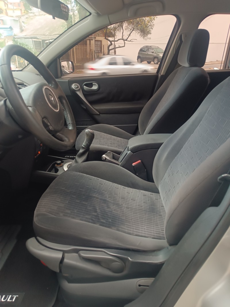 MÉGANE 1.6 DYNAMIQUE 16V FLEX 4P MANUAL - 2011 - CAXIAS DO SUL