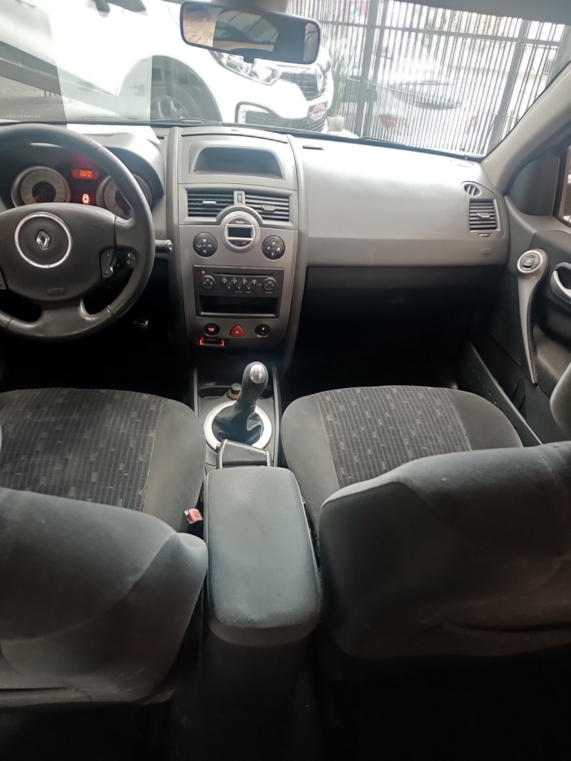 MÉGANE 1.6 DYNAMIQUE 16V FLEX 4P MANUAL - 2011 - CAXIAS DO SUL
