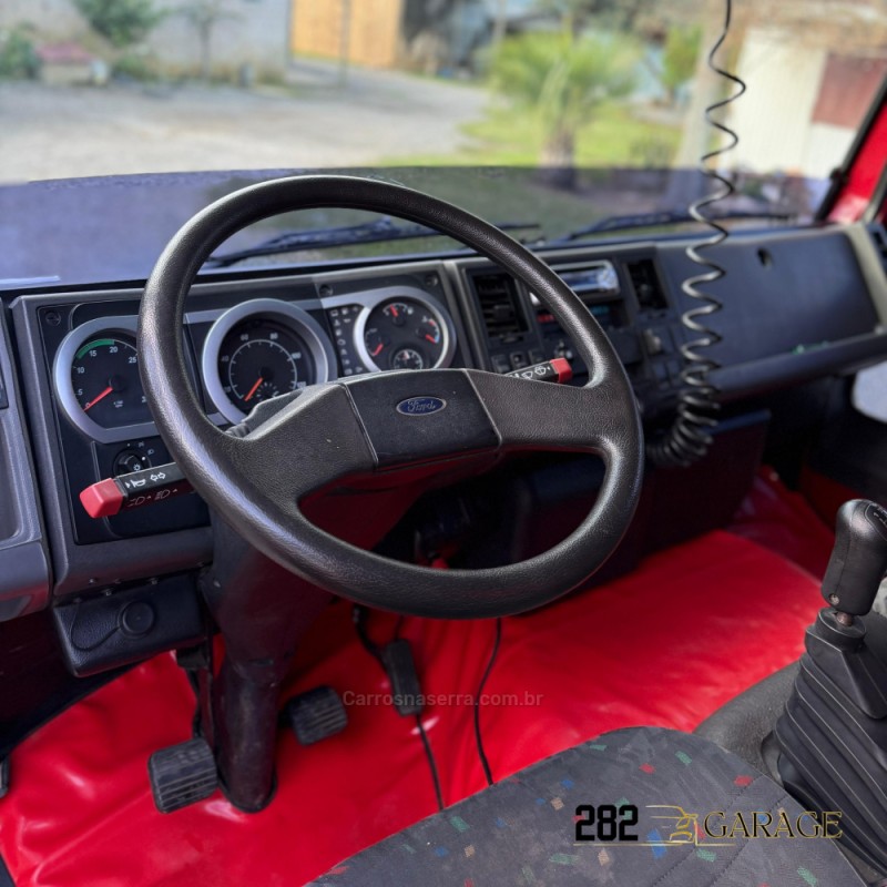 CARGO 815 E TURBO - 2005 - FARROUPILHA
