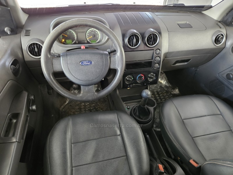 ECOSPORT 1.6 XL 8V GASOLINA 4P MANUAL - 2005 - TAPEJARA