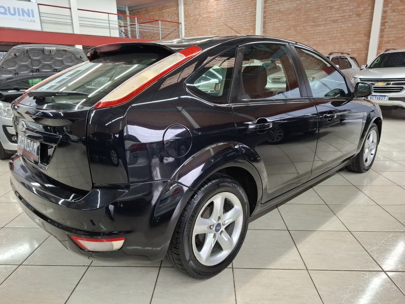 FOCUS 1.6 GL 16V FLEX 4P MANUAL - 2012 - FARROUPILHA