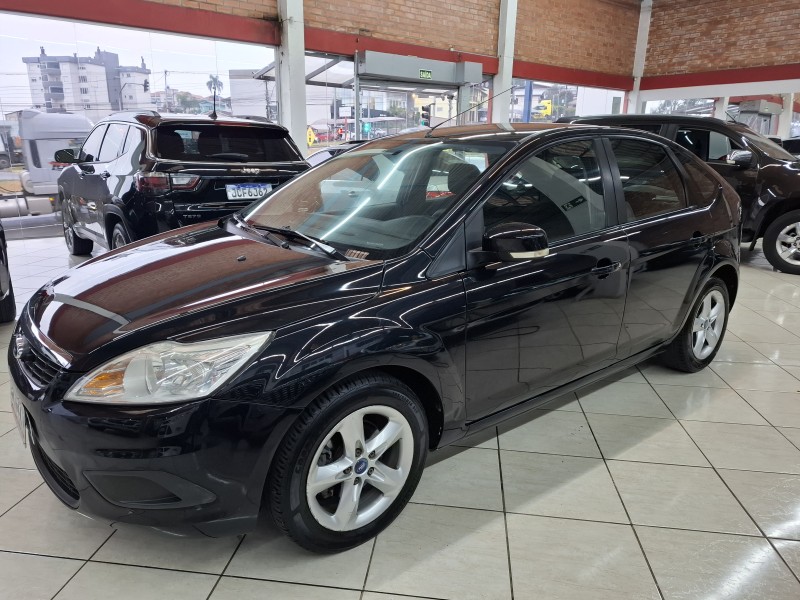 FOCUS 1.6 GL 16V FLEX 4P MANUAL - 2012 - FARROUPILHA
