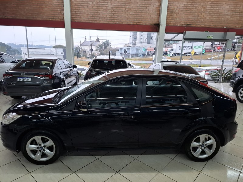FOCUS 1.6 GL 16V FLEX 4P MANUAL - 2012 - FARROUPILHA