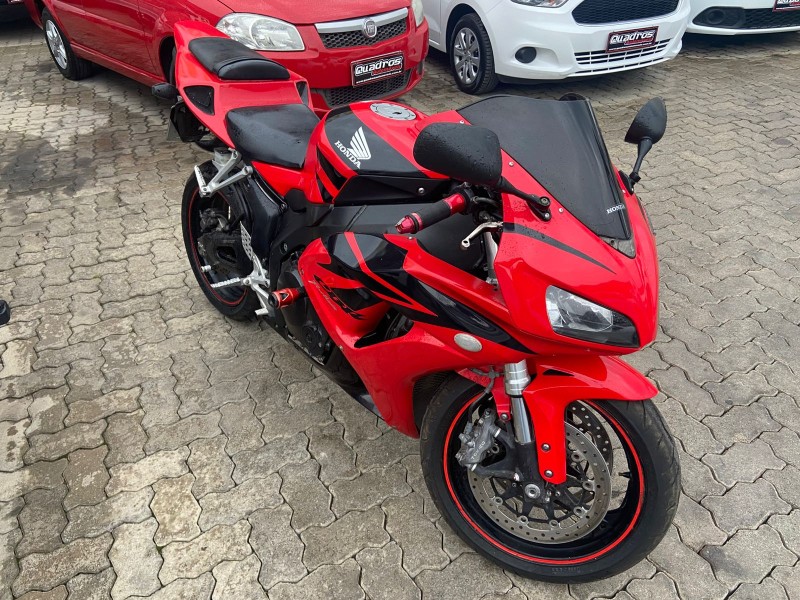 cbr 1000rr fireblade 2007 caxias do sul