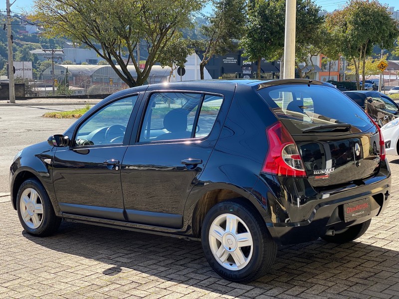 SANDERO 1.6 PRIVILÉGE 16V FLEX 4P MANUAL - 2009 - CAXIAS DO SUL