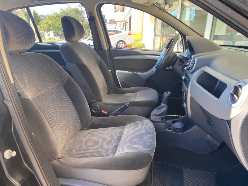 SANDERO 1.6 PRIVILÉGE 16V FLEX 4P MANUAL - 2009 - CAXIAS DO SUL