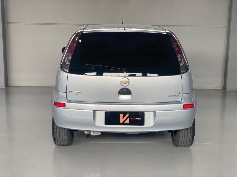 CORSA 1.4 MPFI PREMIUM 8V FLEX 4P MANUAL - 2009 - CARLOS BARBOSA
