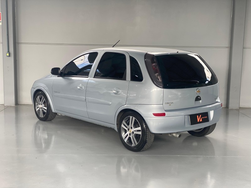 CORSA 1.4 MPFI PREMIUM 8V FLEX 4P MANUAL - 2009 - CARLOS BARBOSA