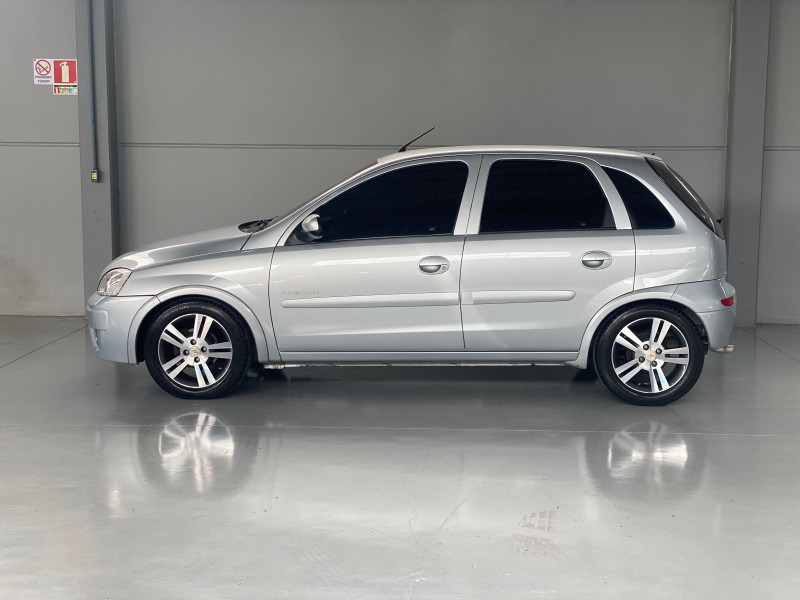 CORSA 1.4 MPFI PREMIUM 8V FLEX 4P MANUAL - 2009 - CARLOS BARBOSA