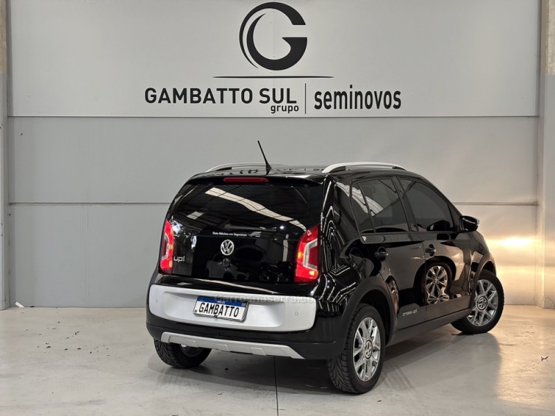 UP 1.0 CROSS T.FLEX 12V 4P MANUAL - 2015 - BENTO GONçALVES