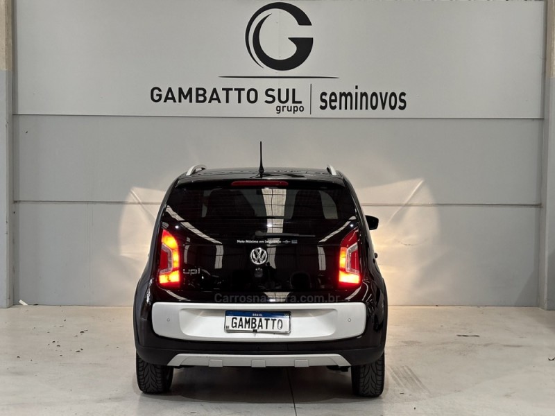 UP 1.0 CROSS T.FLEX 12V 4P MANUAL - 2015 - BENTO GONçALVES