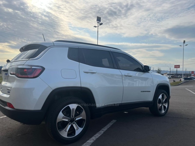 COMPASS 2.0 16V DIESEL LONGITUDE 4X4 AUTOMÁTICO - 2017 - SANTA CRUZ DO SUL