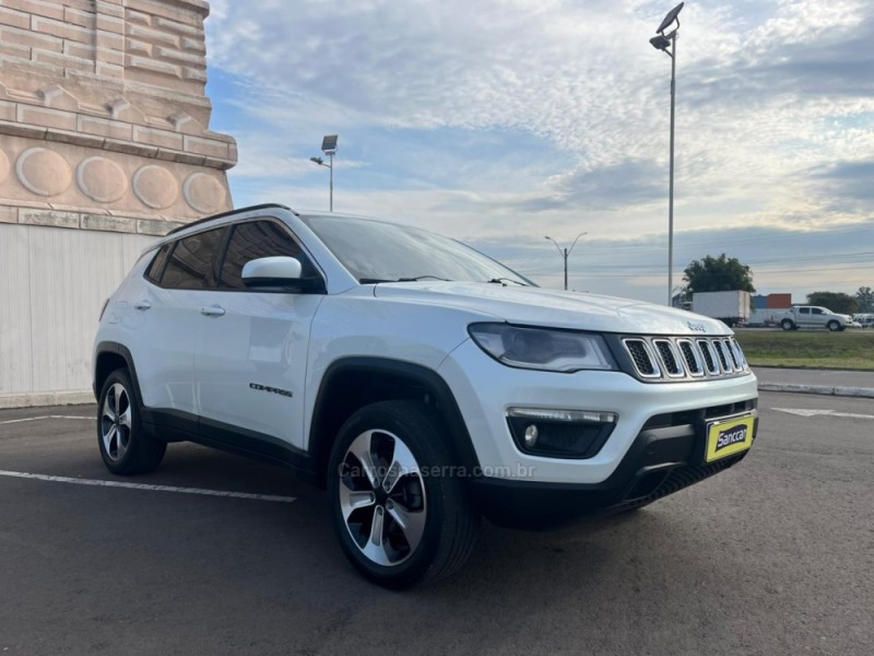 COMPASS 2.0 16V DIESEL LONGITUDE 4X4 AUTOMÁTICO - 2017 - SANTA CRUZ DO SUL