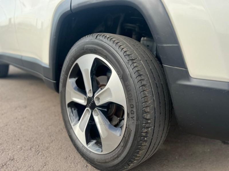 COMPASS 2.0 16V DIESEL LONGITUDE 4X4 AUTOMÁTICO - 2017 - SANTA CRUZ DO SUL