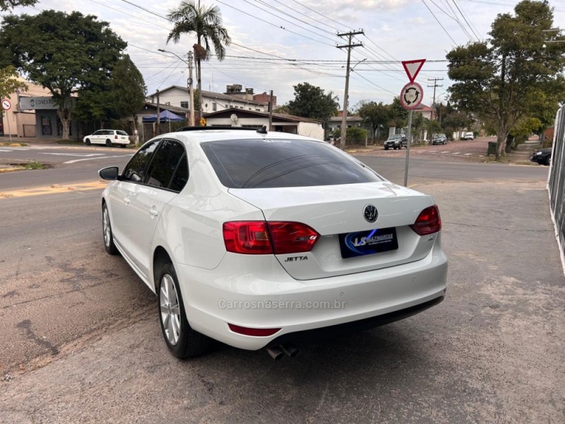 JETTA 2.0 COMFORTLINE FLEX 4P TIPTRONIC - 2014 - VENâNCIO AIRES