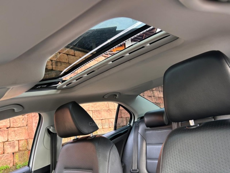 JETTA 2.0 COMFORTLINE FLEX 4P TIPTRONIC - 2014 - VENâNCIO AIRES