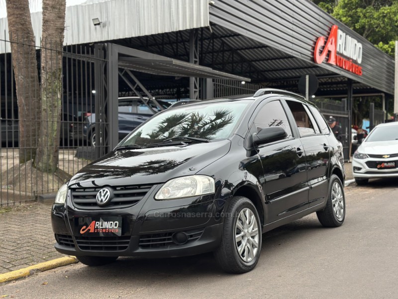 SPACEFOX 1.6 MI 8V FLEX 4P MANUAL - 2010 - PAROBé