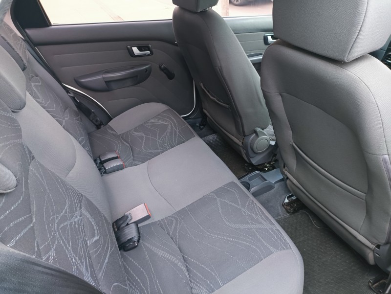 SIENA 1.4 MPI EL 8V FLEX 4P MANUAL - 2013 - BOM PRINCíPIO