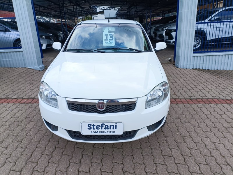SIENA 1.4 MPI EL 8V FLEX 4P MANUAL - 2013 - BOM PRINCíPIO