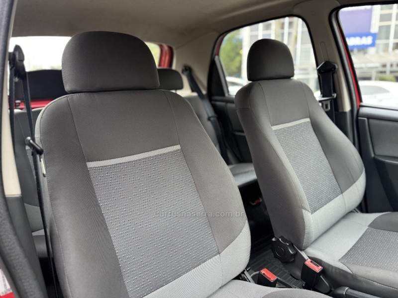 CELTA 1.0 MPFI LT 8V FLEX 4P MANUAL - 2013 - PAROBé