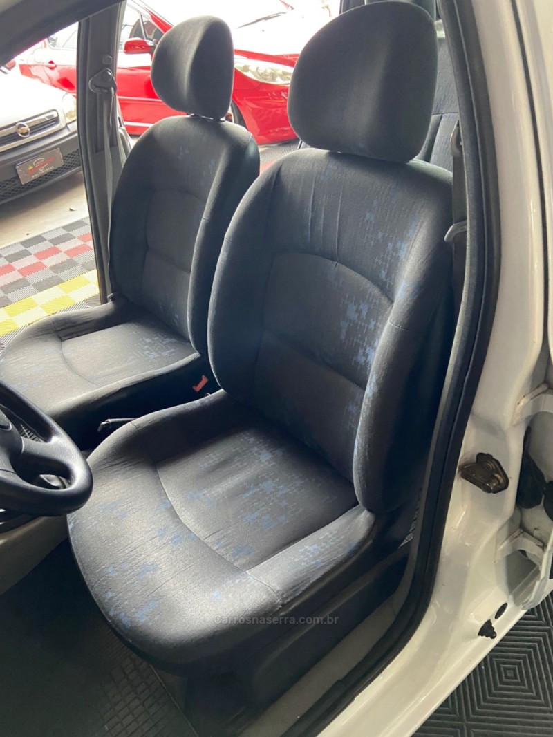 CLIO 1.0 AUTHENTIQUE 16V GASOLINA 4P MANUAL - 2005 - CAXIAS DO SUL