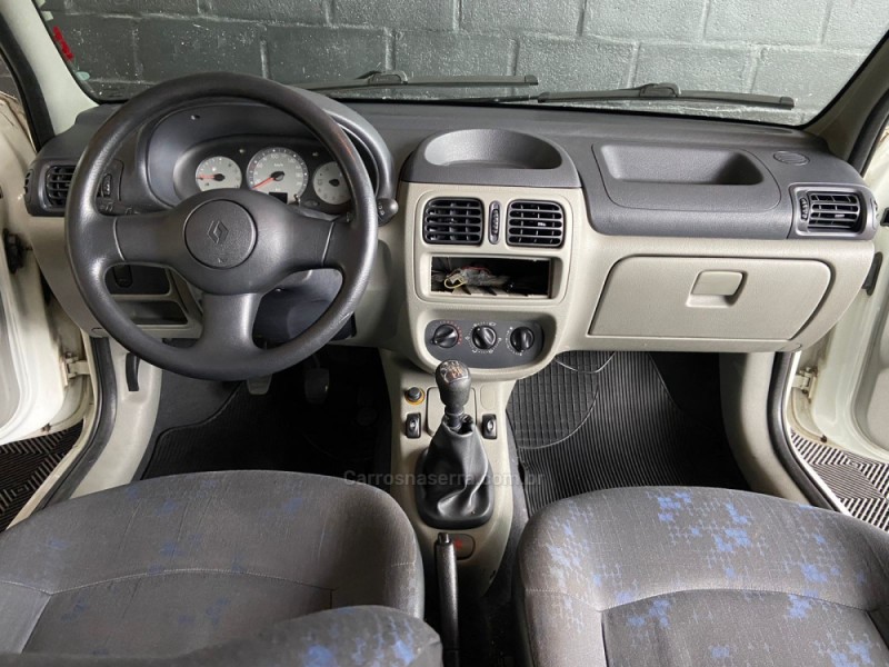 CLIO 1.0 AUTHENTIQUE 16V GASOLINA 4P MANUAL - 2005 - CAXIAS DO SUL