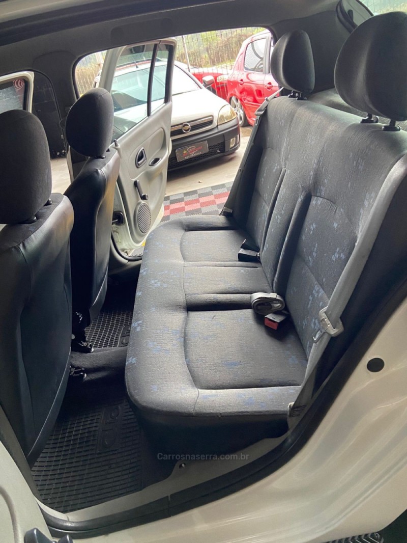 CLIO 1.0 AUTHENTIQUE 16V GASOLINA 4P MANUAL - 2005 - CAXIAS DO SUL