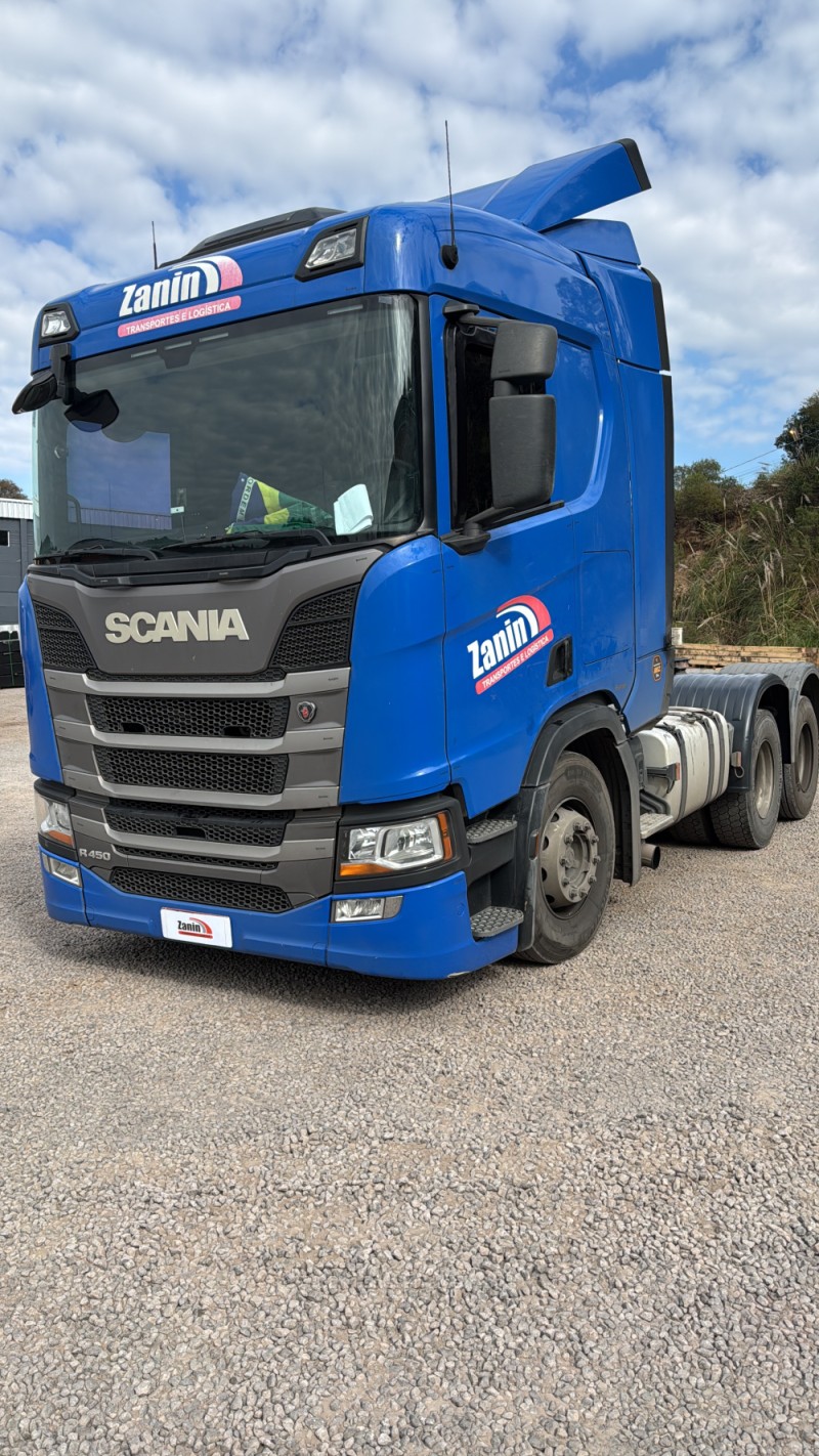 R-450 A6X2  - 2021 - FLORES DA CUNHA
