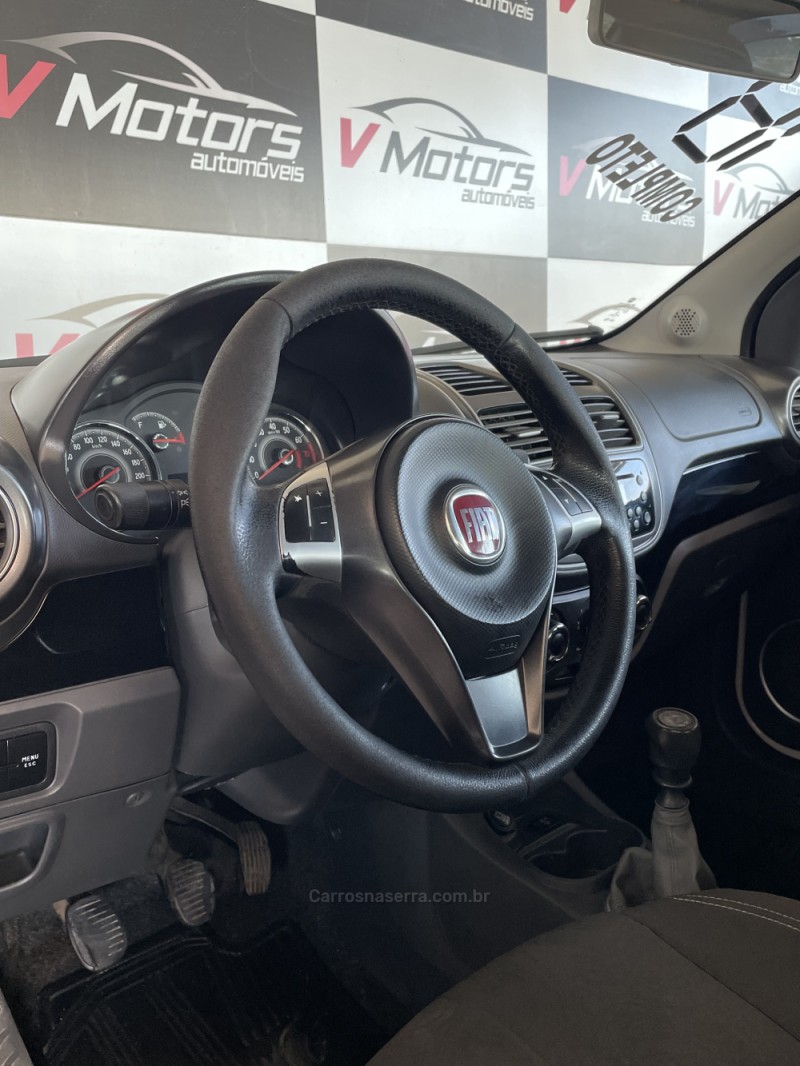 GRAND SIENA 1.0 ATTRACTIVE 8V FLEX 4P MANUAL - 2018 - PAROBé