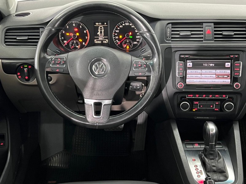 JETTA 2.0 COMFORTLINE FLEX 4P TIPTRONIC - 2012 - FARROUPILHA