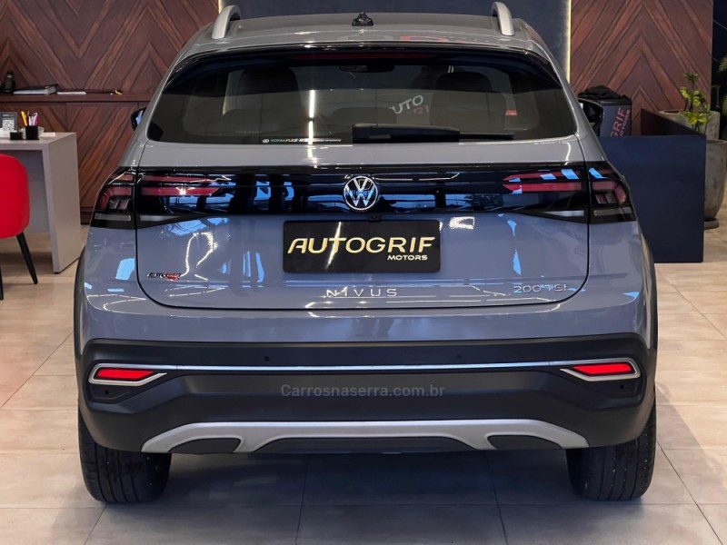 NIVUS 1.0 TSI HIGHLINE FLEX 4P AUTOMÁTICO - 2024 - CAMPO BOM