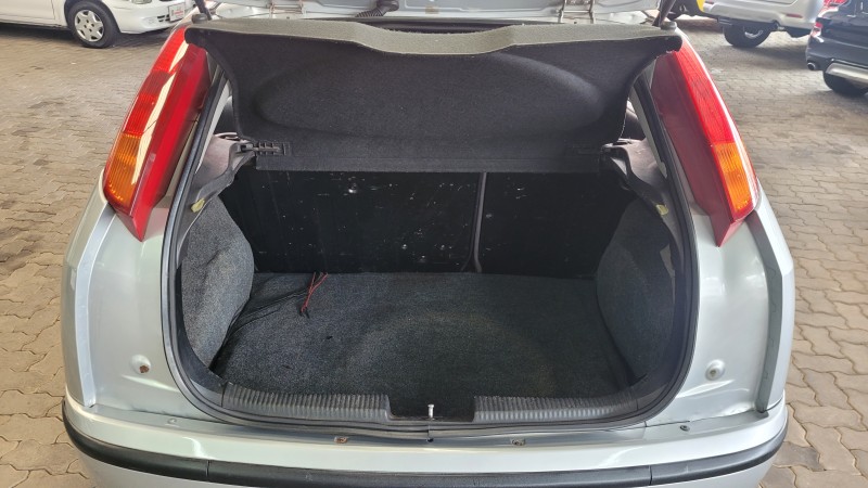 FOCUS 2.0 GHIA 16V GASOLINA 4P AUTOMÁTICO - 2004 - GARIBALDI