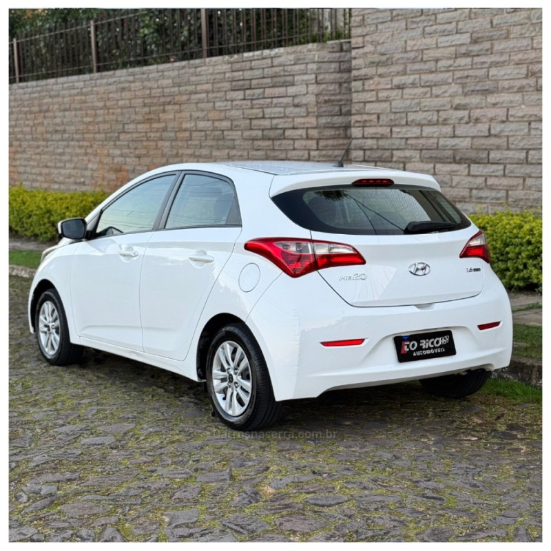 HB20 1.6 COMFORT PLUS 16V FLEX 4P MANUAL - 2015 - CAMPO BOM
