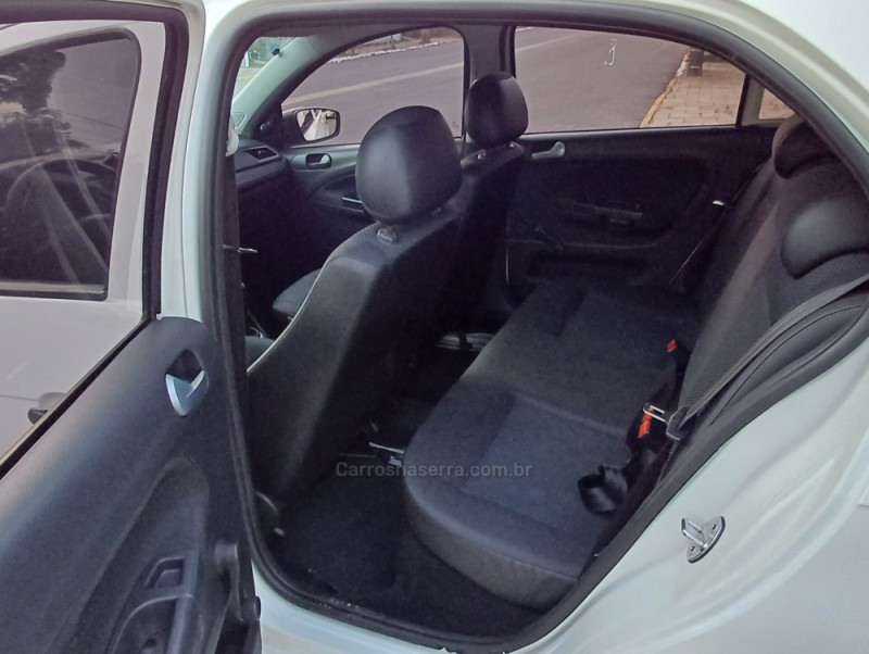 GOL 1.0 MI TRENDLINE 8V FLEX 4P MANUAL - 2018 - FARROUPILHA