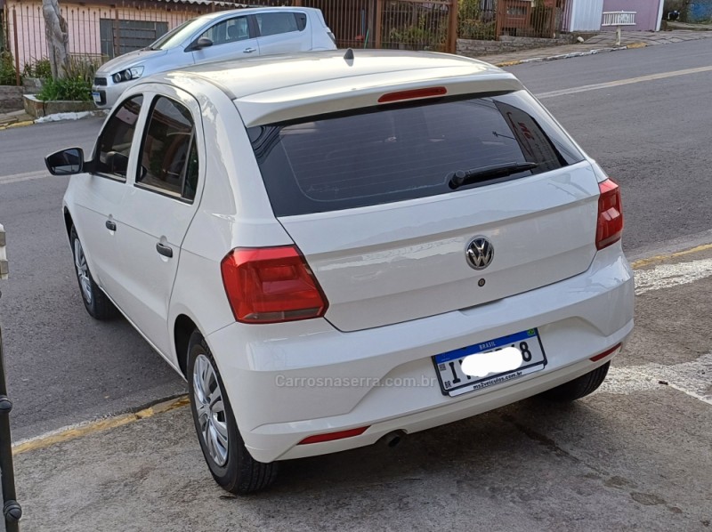 GOL 1.0 MI TRENDLINE 8V FLEX 4P MANUAL - 2018 - FARROUPILHA