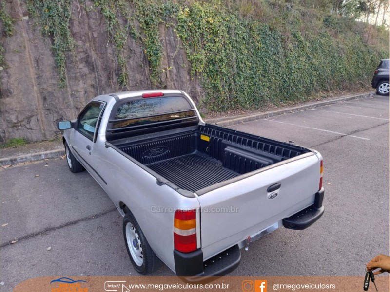 COURIER 1.6 MPI L 8V FLEX 2P MANUAL - 2009 - BENTO GONçALVES