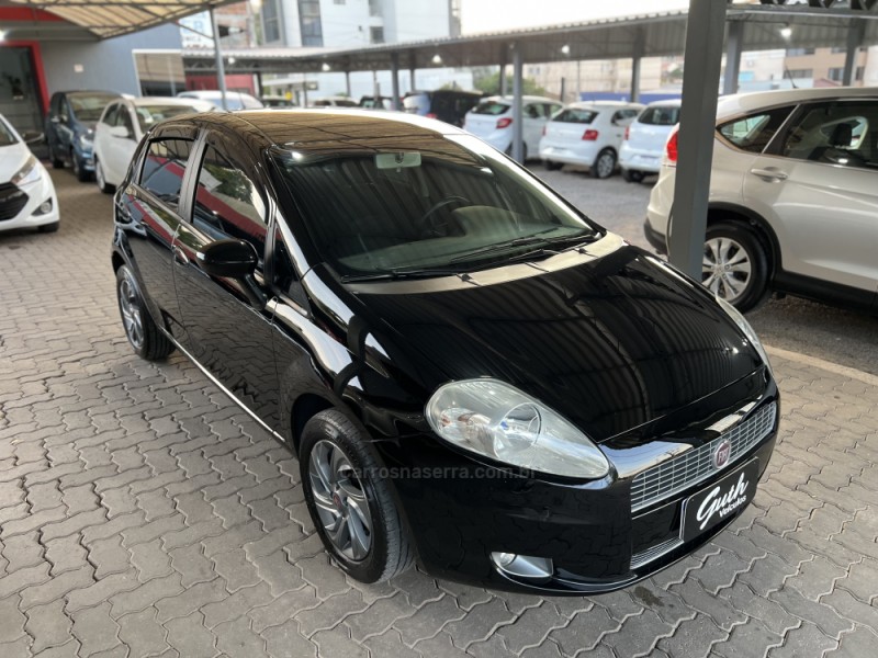 PUNTO 1.4 ELX 8V FLEX 4P MANUAL - 2010 - BOM PRINCíPIO