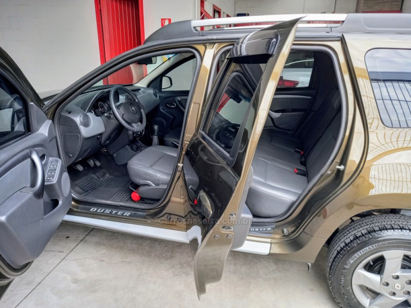 DUSTER RENAULT DUSTER 1.6 TECH ROAD DYNAMIQUE 4X2 16V FLEX 4P MANUAL - 2013 - CAXIAS DO SUL