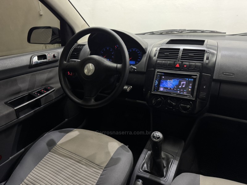POLO SEDAN 1.6 MI COMFORTLINE 8V FLEX 4P MANUAL - 2008 - NOVO HAMBURGO