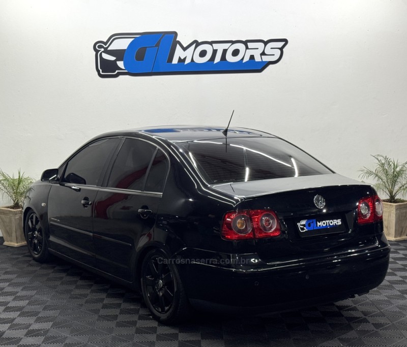 POLO SEDAN 1.6 MI COMFORTLINE 8V FLEX 4P MANUAL - 2008 - NOVO HAMBURGO