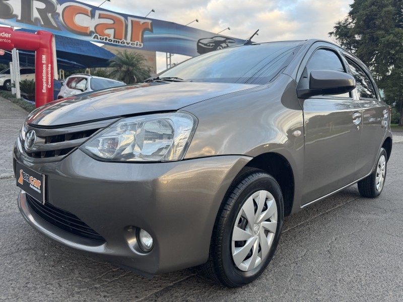 etios 1.3 x 16v flex 4p manual 2017 dois irmaos