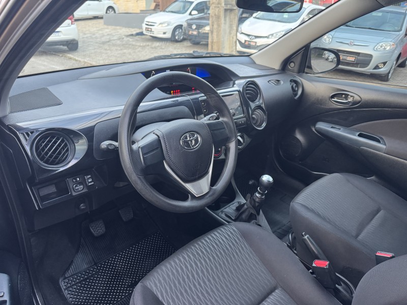 ETIOS 1.3 X 16V FLEX 4P MANUAL - 2017 - DOIS IRMãOS