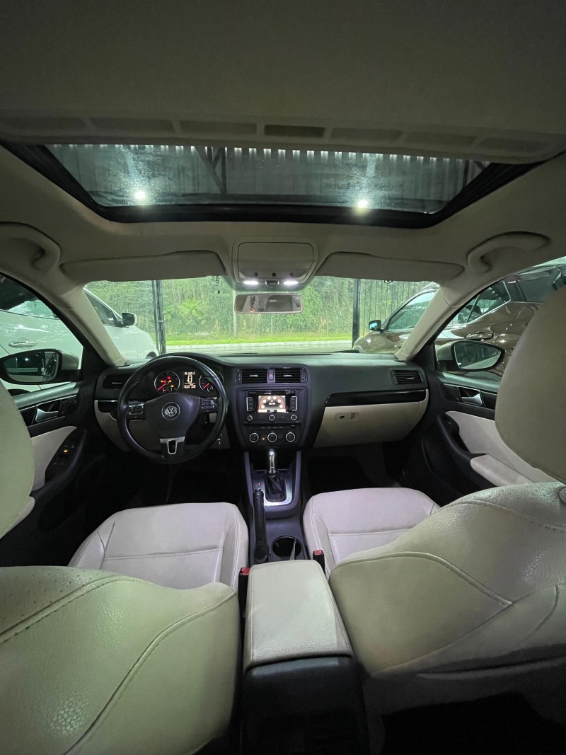 JETTA 2.0 COMFORTLINE FLEX 4P TIPTRONIC - 2013 - CAXIAS DO SUL