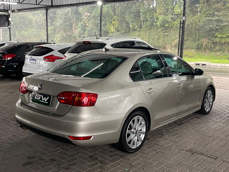 JETTA 2.0 COMFORTLINE FLEX 4P TIPTRONIC - 2013 - CAXIAS DO SUL