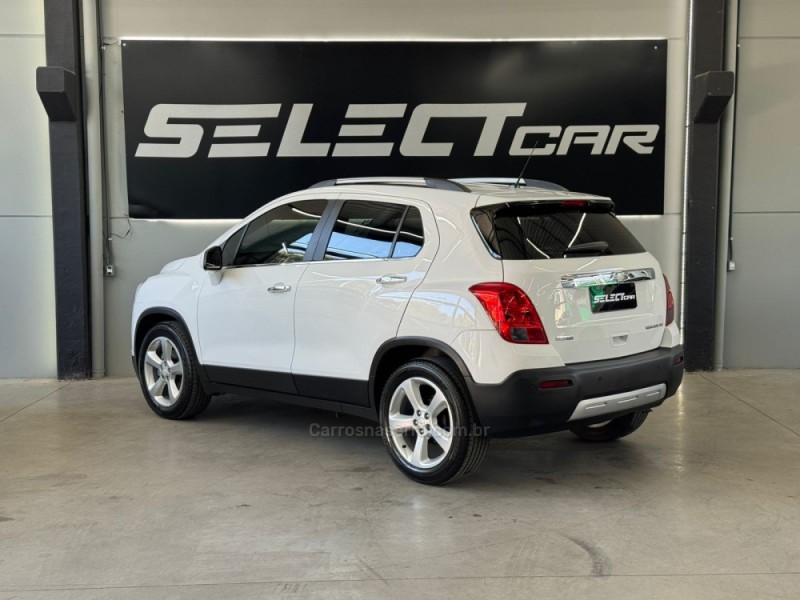 TRACKER 1.8 MPFI LTZ 4X2 16V FLEX 4P AUTOMÁTICO - 2015 - NOVO HAMBURGO