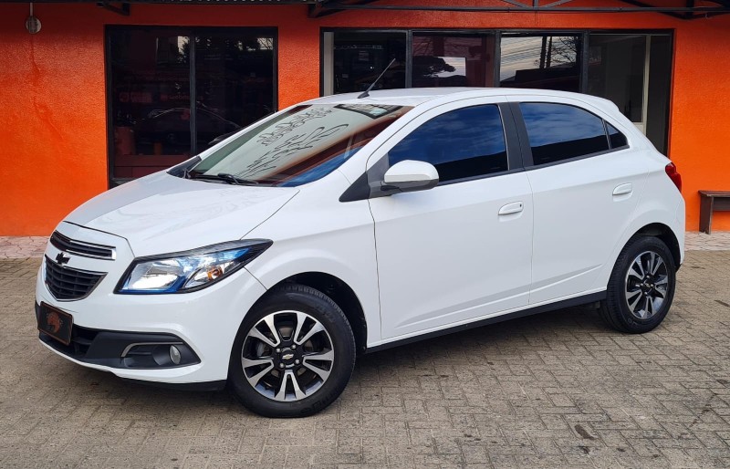 ONIX 1.4 MPFI LTZ 8V FLEX 4P AUTOMÁTICO - 2015 - CANELA