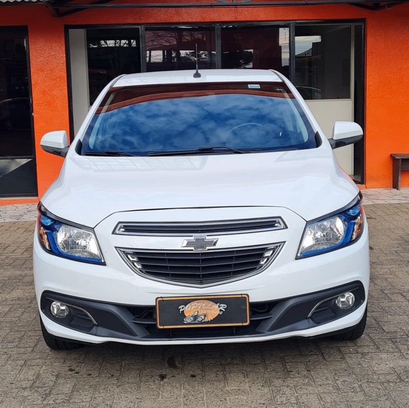 ONIX 1.4 MPFI LTZ 8V FLEX 4P AUTOMÁTICO - 2015 - CANELA